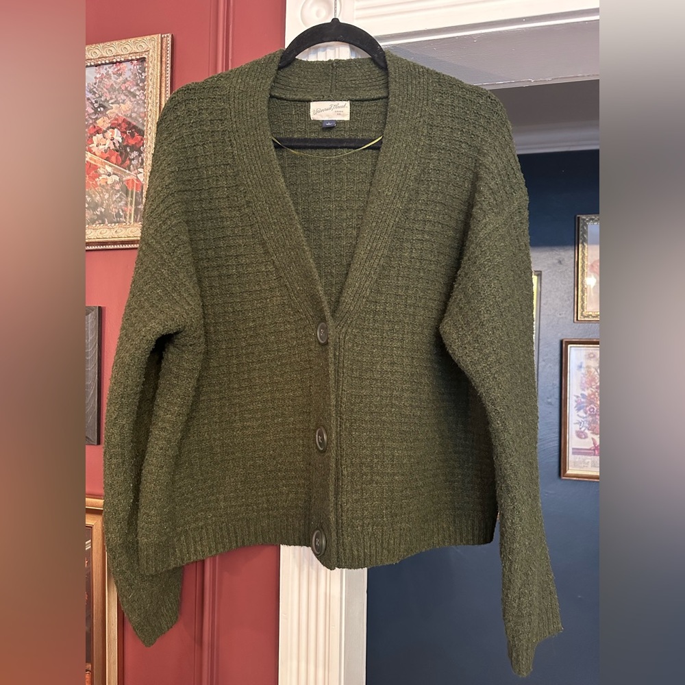 Olive Green Textured Cardigan Sweater Universal Thread Size Large